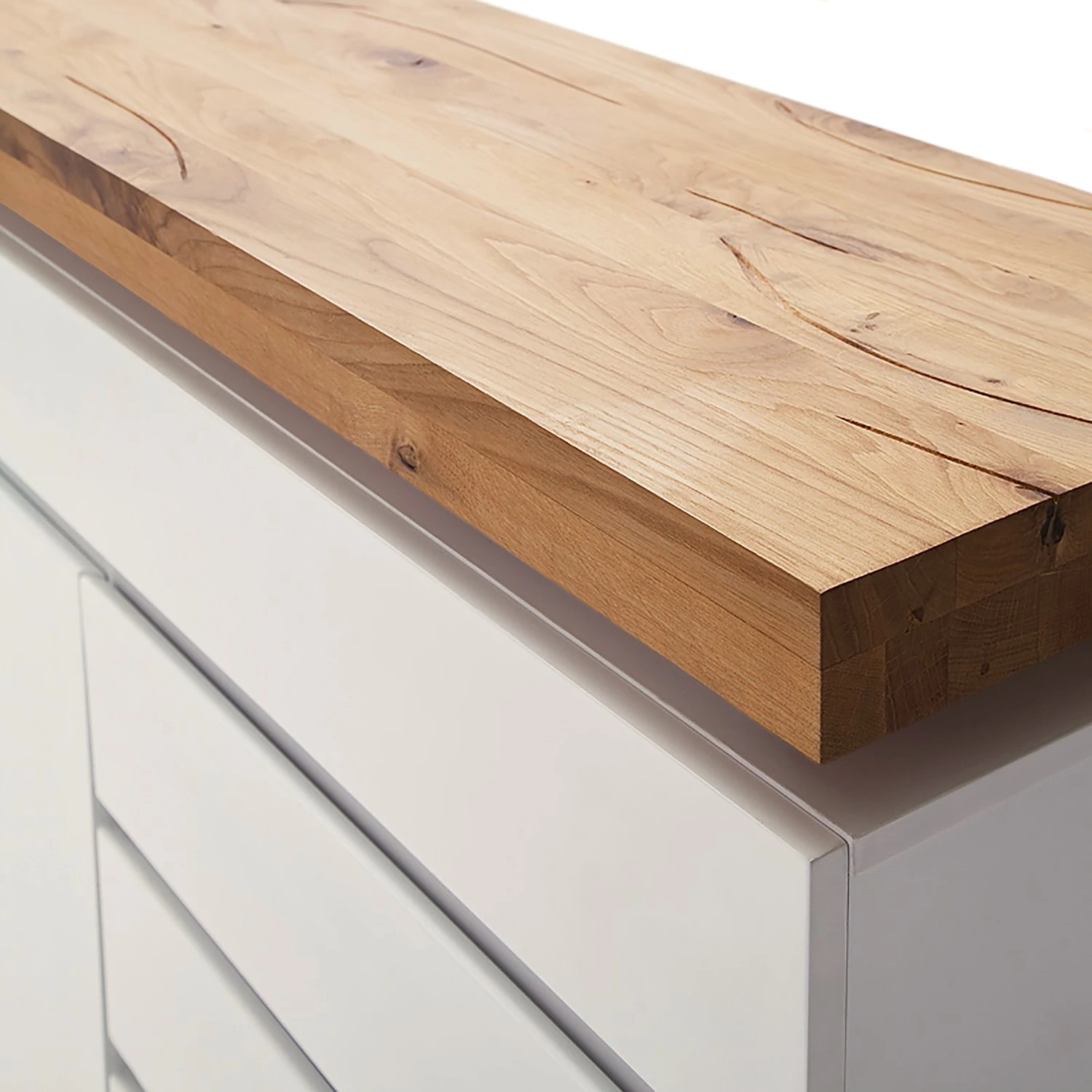 Fredriks Buffet Roble I - éclairage inclus - Blanc mat / sauvage massif 8 Fredriks Buffet Roble I - éclairage inclus - Blanc mat / sauvage massif – Image 6