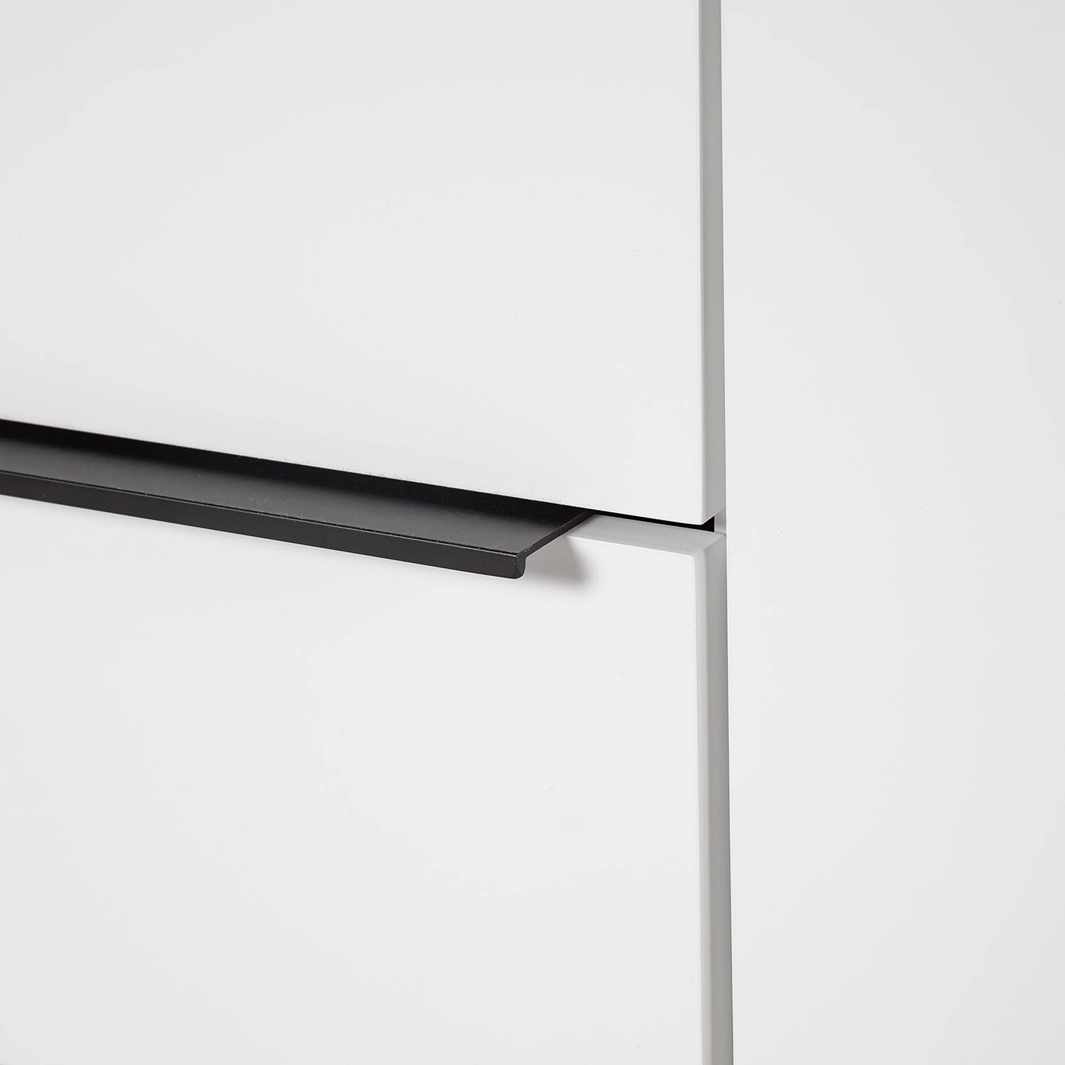 Fredriks Meuble TV White Hall I - Blanc mat / Noir 11 Fredriks Meuble TV White Hall I - Blanc mat / Noir – Image 9