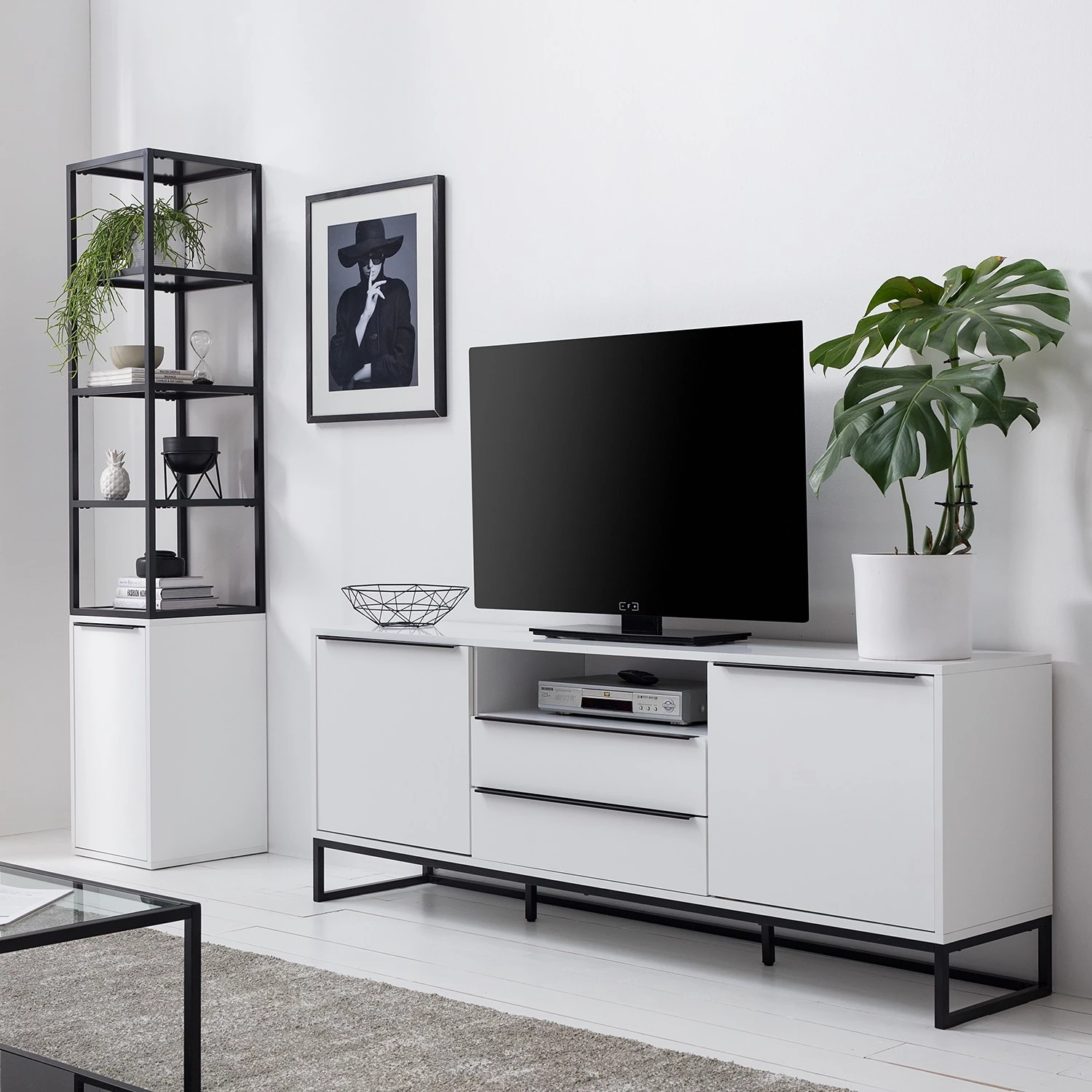 Fredriks Meuble TV White Hall I - Blanc mat / Noir 4 Fredriks Meuble TV White Hall I - Blanc mat / Noir – Image 2