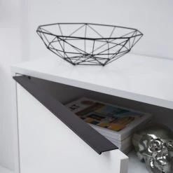 Fredriks Meuble TV White Hall I - Blanc mat / Noir 35 Fredriks Meuble TV White Hall I - Blanc mat / Noir -France Enfilades Soldes 2022 1000218366 210316 08055600005 DETAILS P000000001000218366