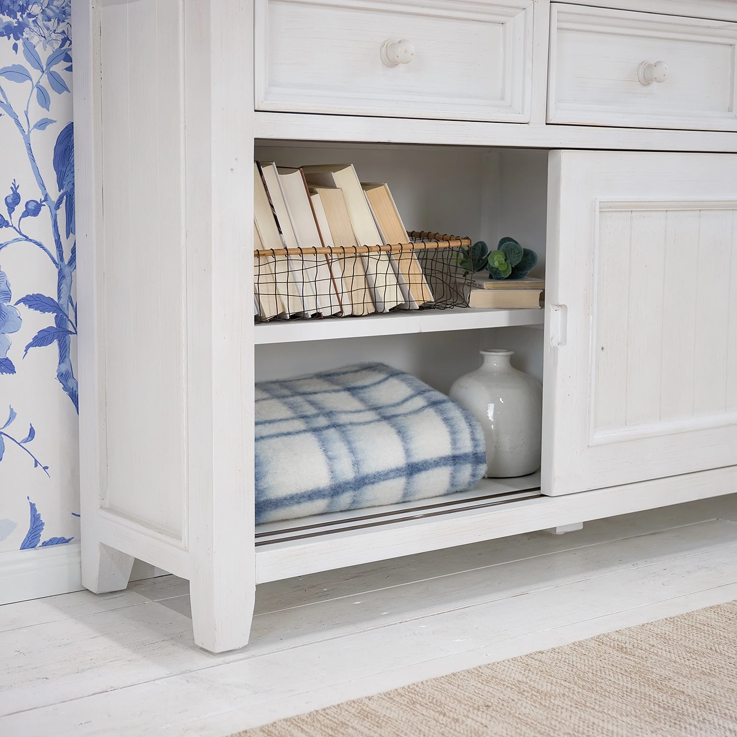 Maison Belfort Buffet Balignton - Pin massif - Pin / Blanc 9 Maison Belfort Buffet Balignton - Pin massif - Pin / Blanc – Image 7