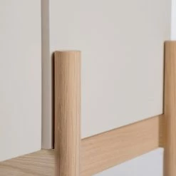 Studio Copenhagen Enfilade Cooby II - Blanc / Chêne -France Enfilades Soldes 2022 1000276948 220713 055 DETAILS P000000001000276948