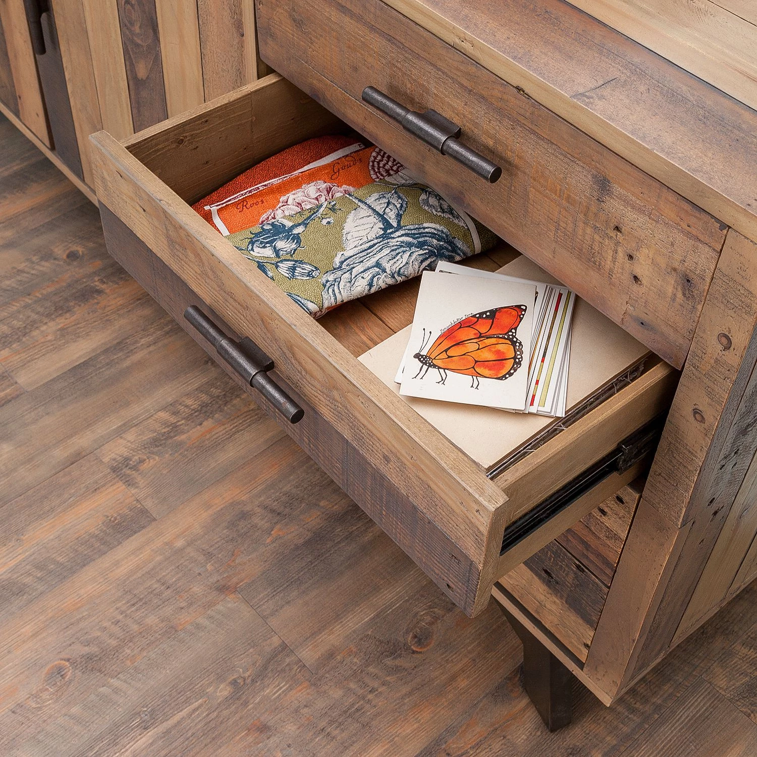 Ars manufacti Buffet Tamati - Pin parasol massif 10 Ars manufacti Buffet Tamati - Pin parasol massif – Image 8